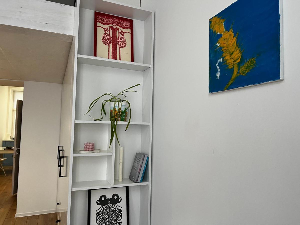 Apartment Lesya Kurbasa リヴィウ エクステリア 写真
