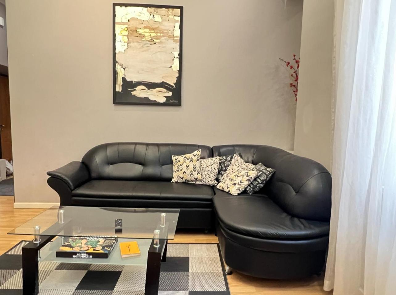Apartment Lesya Kurbasa リヴィウ エクステリア 写真